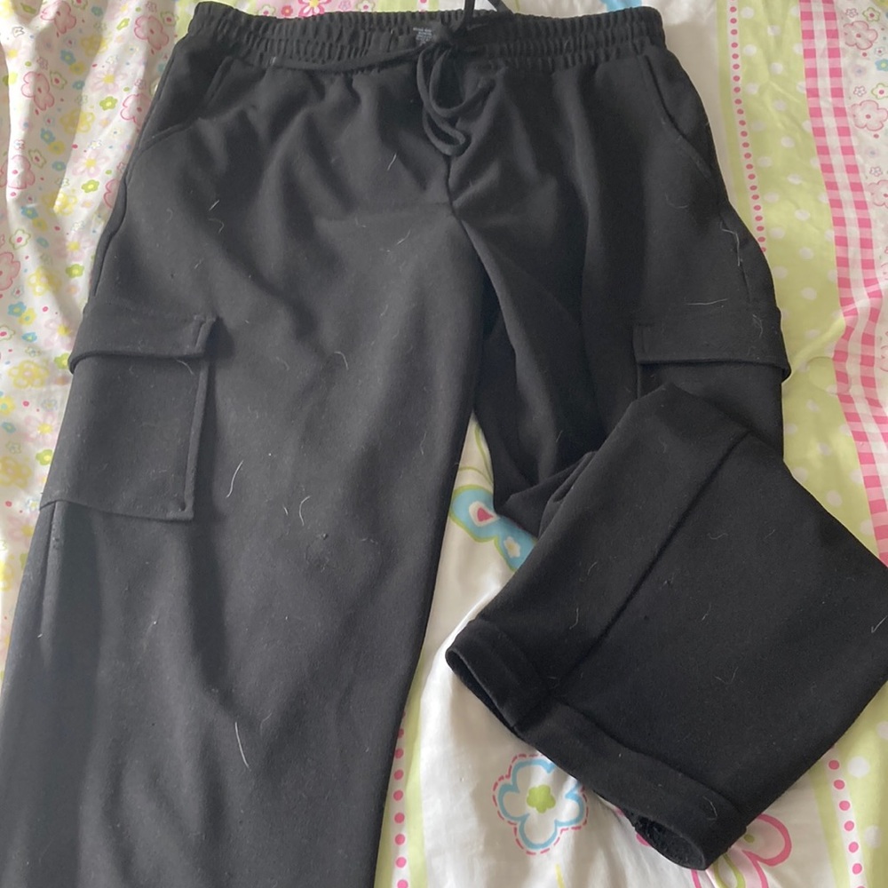 black “soho” cargo sweatpants